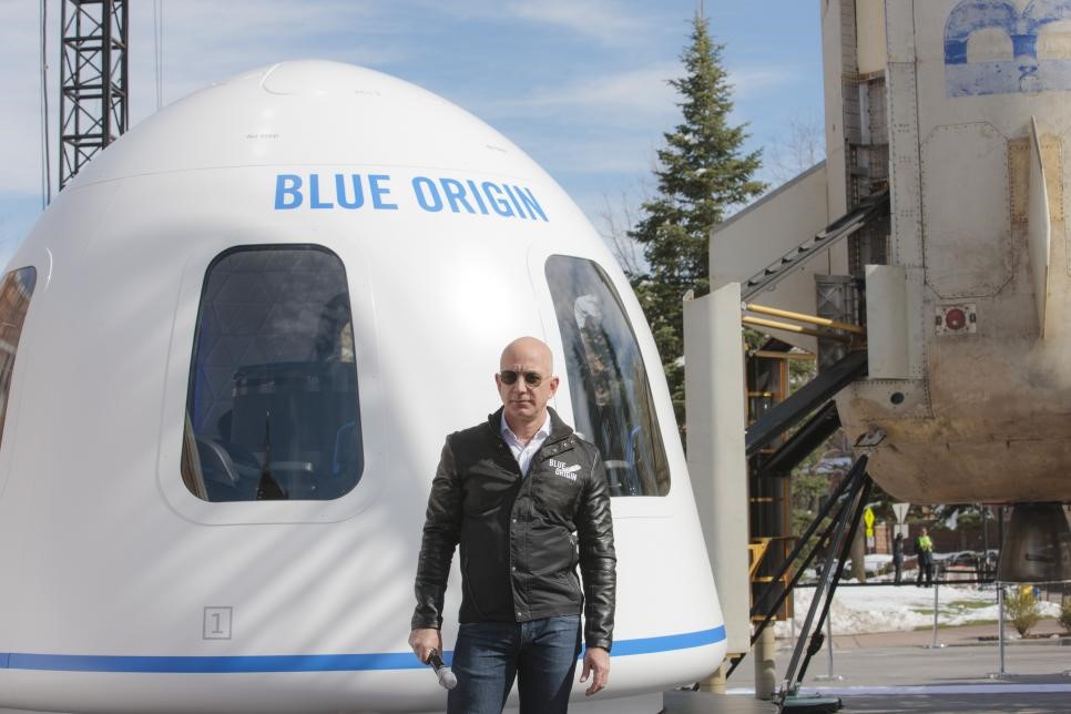 Space jeff bezos Jeff Bezos