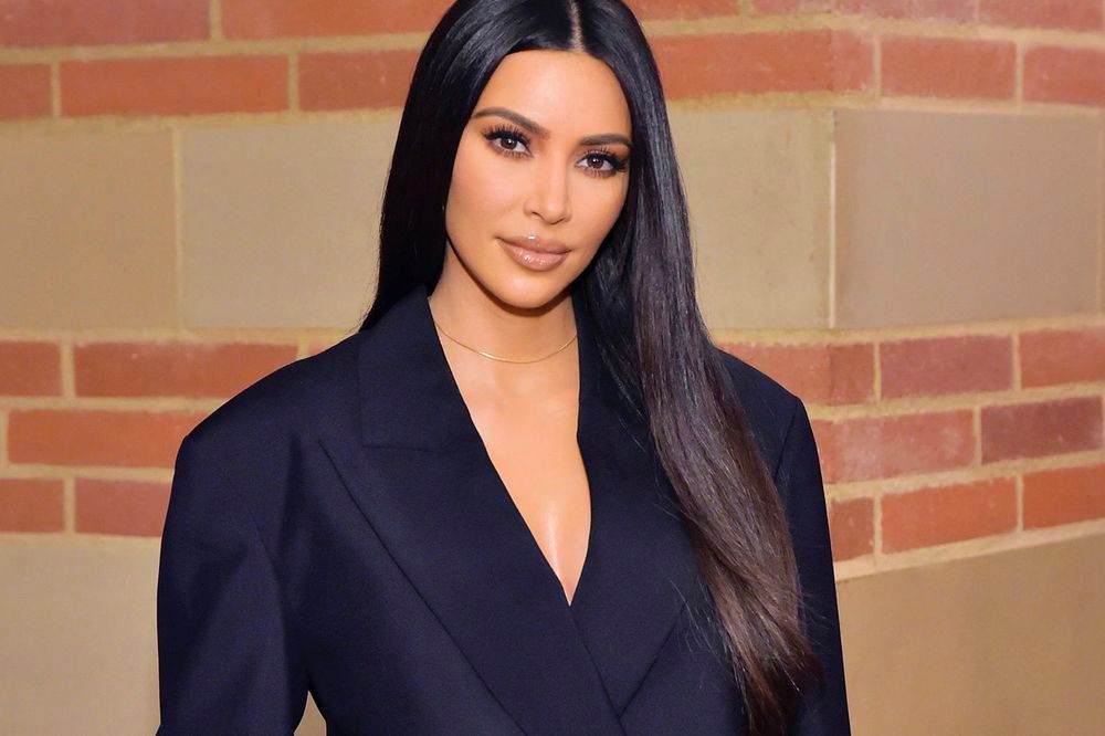 getuigenis welzijn Raap bladeren op Kim Kardashian quits Instagram; protests the only way she knows how |  Esquire Middle East – The Region's Best Men's Magazine