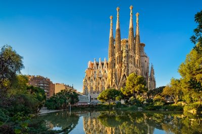 Barcelona has issued a work permit for the Sagrada Familia after 137 ...