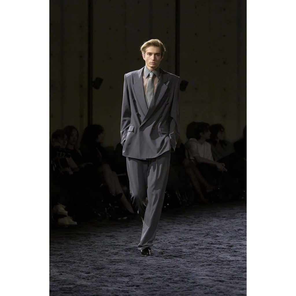SAINT LAURENT FASHION SHOW MEN WINTER24 RUNWAY 27 HR