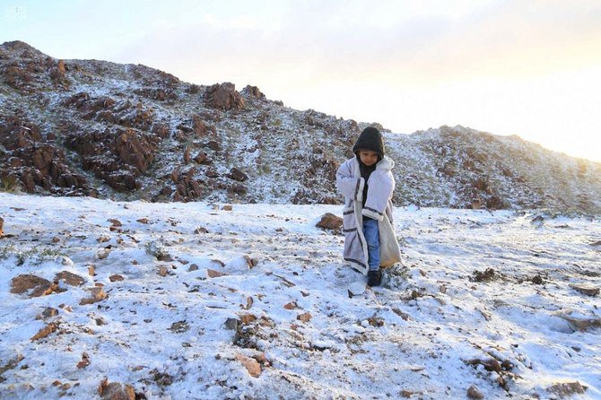 It's snowing in Saudi Arabia - Esquire Middle East