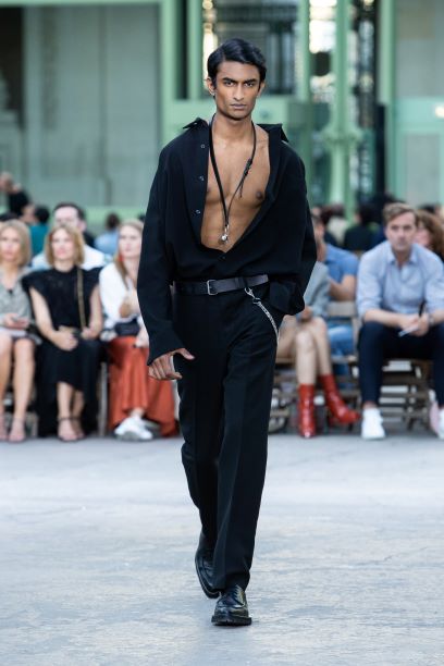 AMI Paris reveals minimal sharp tailoring for SS20 | Esquire Middle ...