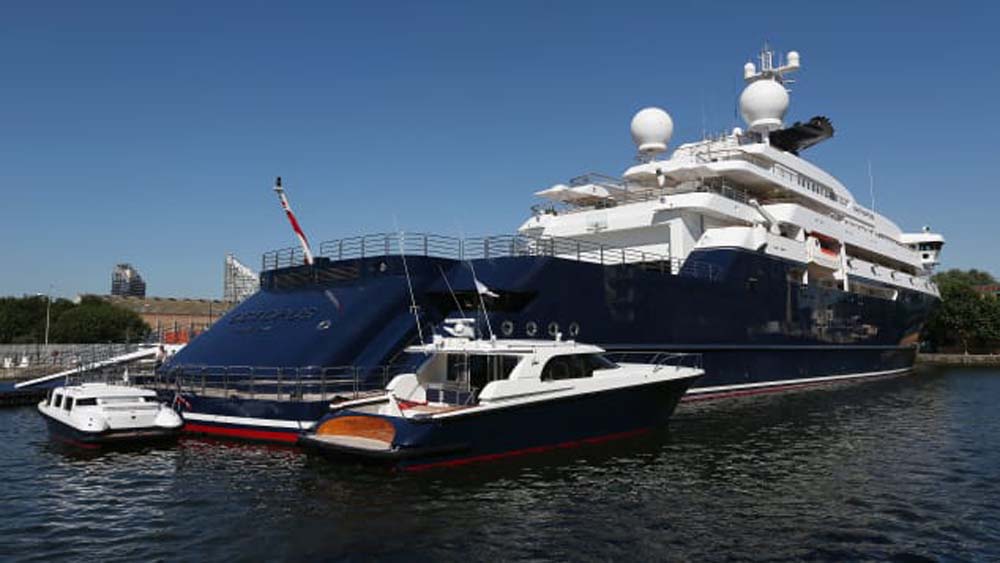 Microsoft Co Founder S 326 Million Yacht Is Up For Sale Esquire Middle East