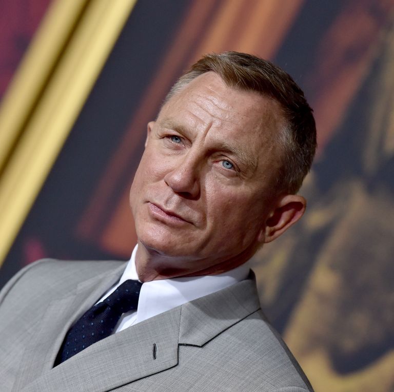 Daniel Craig’s suit isn't very 007 at all - Esquire Middle East