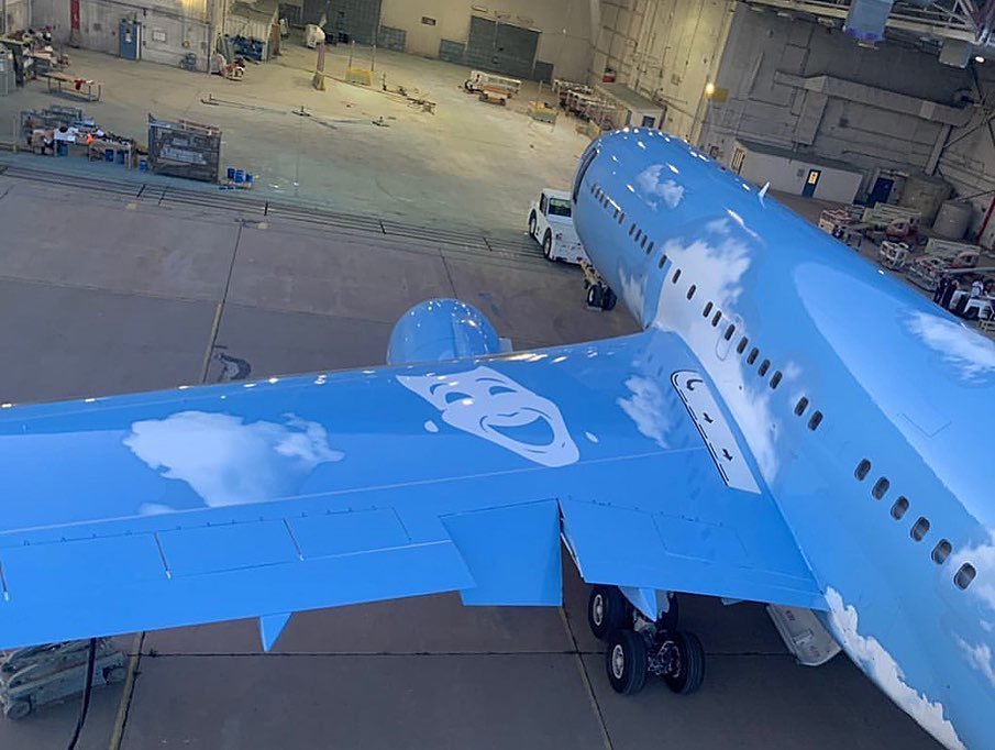 Drake's US$185 million aircraft is getting a makeover from Off-White's Virgil  Abloh
