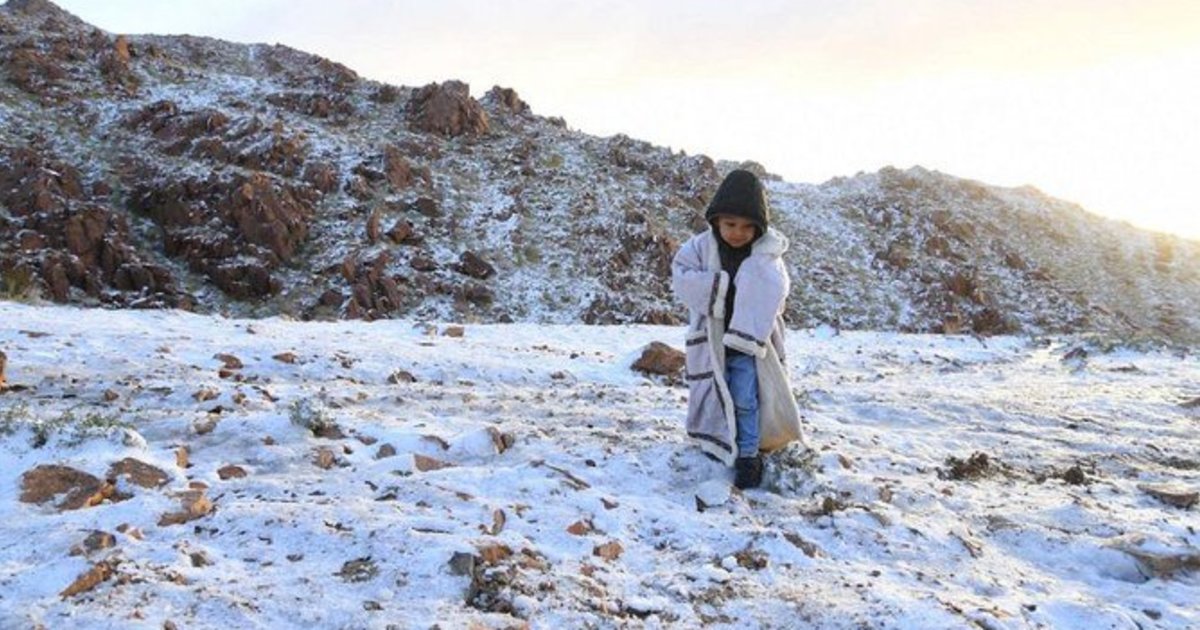 It's snowing in Saudi Arabia - Esquire Middle East