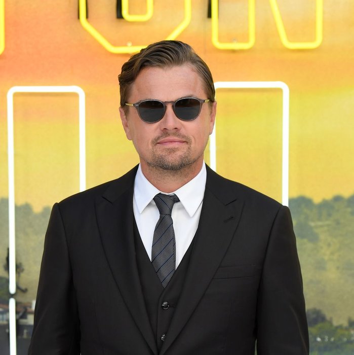 Leonardo Di Caprio goes full wall street at Once Upon a Time premiere ...