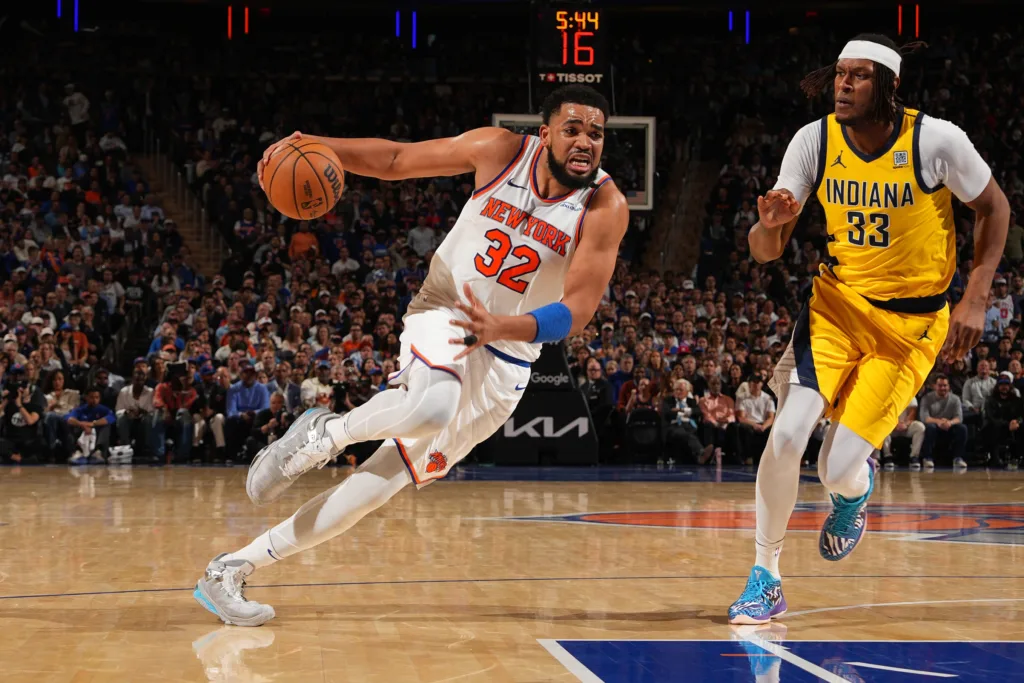 New York Knicks star Karl Anthony Towns driving to the basket